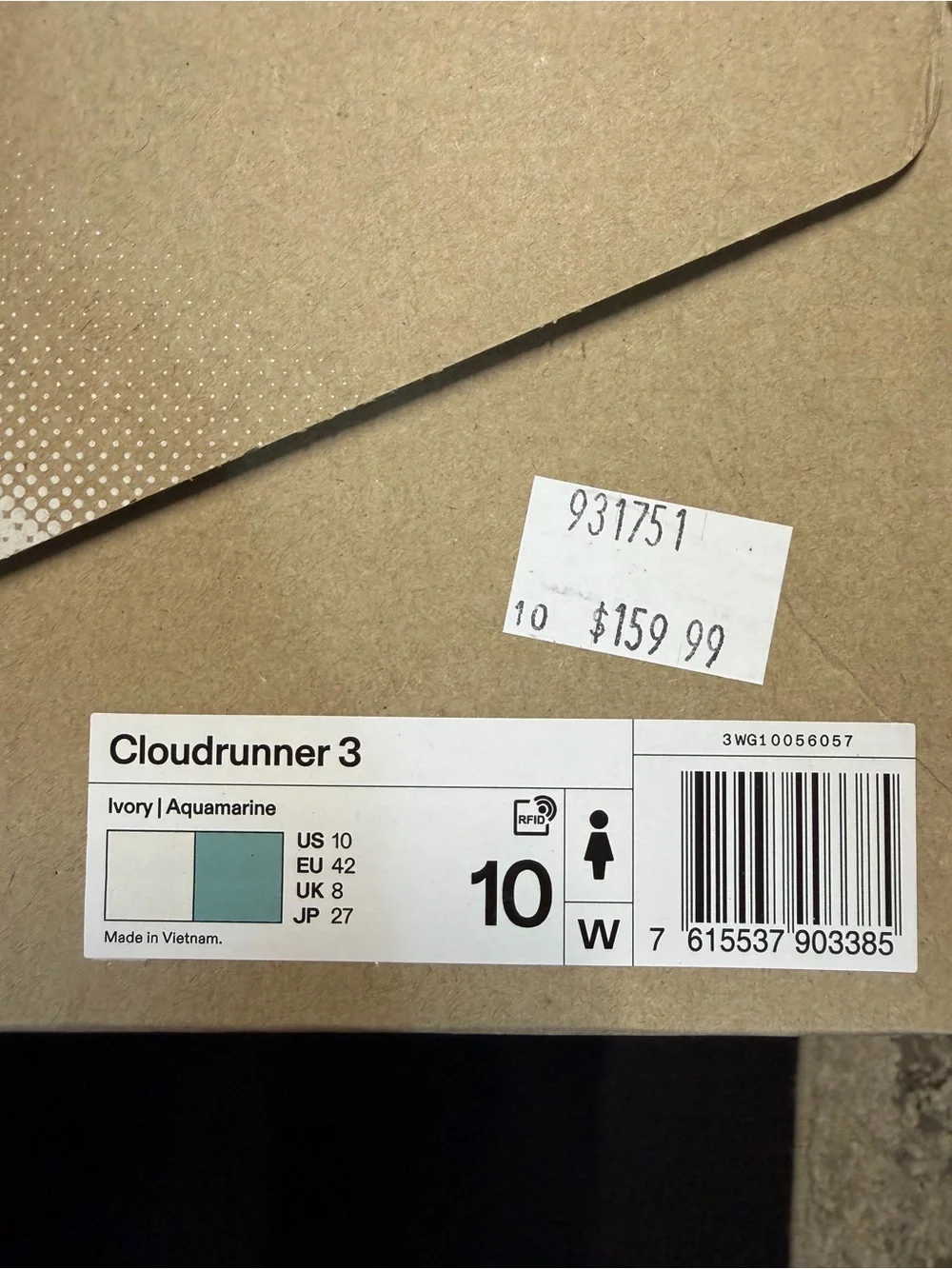 On clouds - Cloudrunner 3